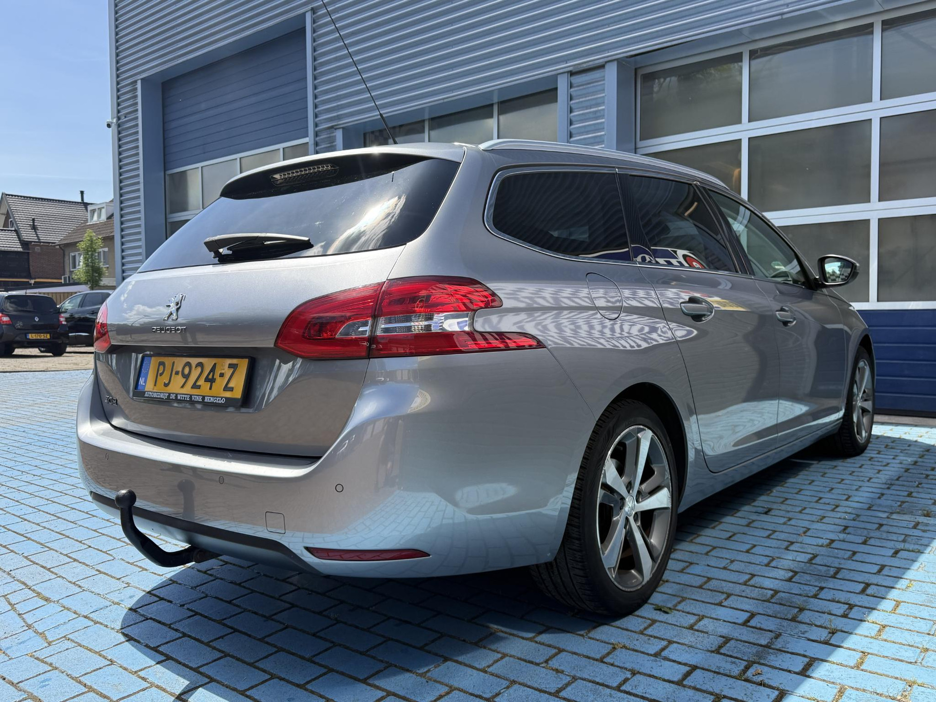 Peugeot